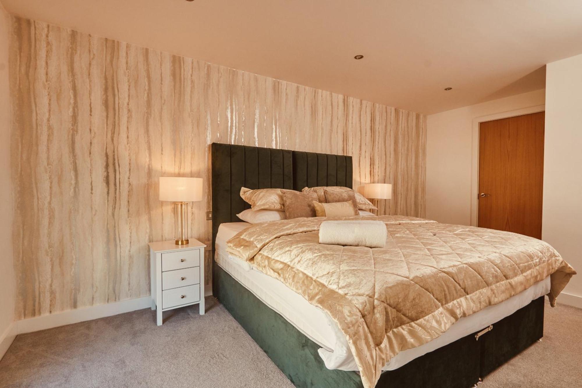 Central Leeds Dock Apt, Free Secure Parking! 2 Bed 외부 사진